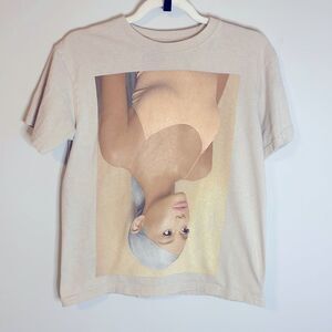 ARIANA GRANDE Sweetener Shirt- XS Upside Down Tour Pop Singer